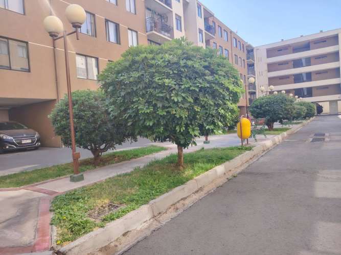 Luminoso y cómodo departamento en excelente ubicación, a pasos del metro Santiago Bueras