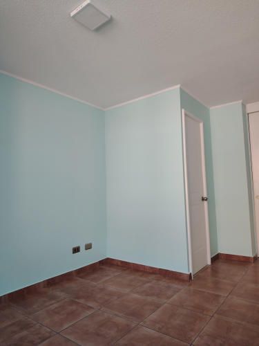 Luminoso y cómodo departamento en excelente ubicación, a pasos del metro Santiago Bueras