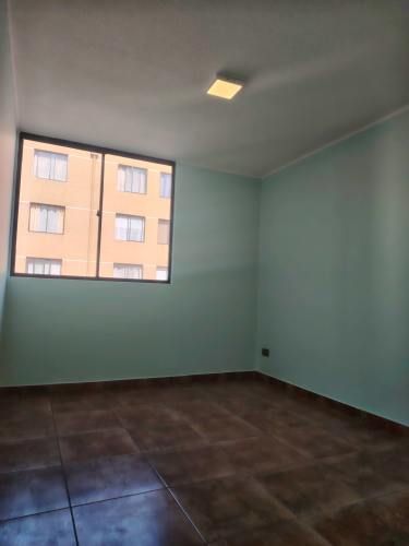 Luminoso y cómodo departamento en excelente ubicación, a pasos del metro Santiago Bueras