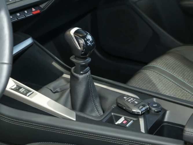 Peugeot  Allure Puretech 130 Mt