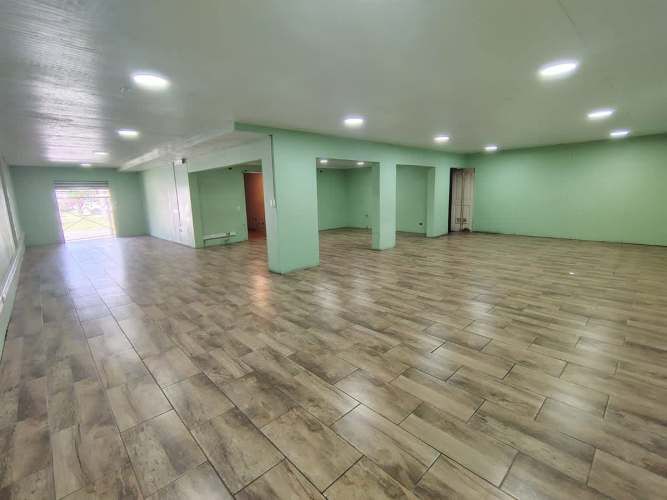 LOCAL COMERCIAL LAs Encinas