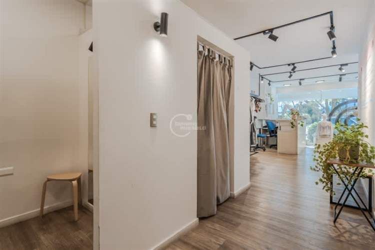 LOCAL COMERCIAL Av Vitacura