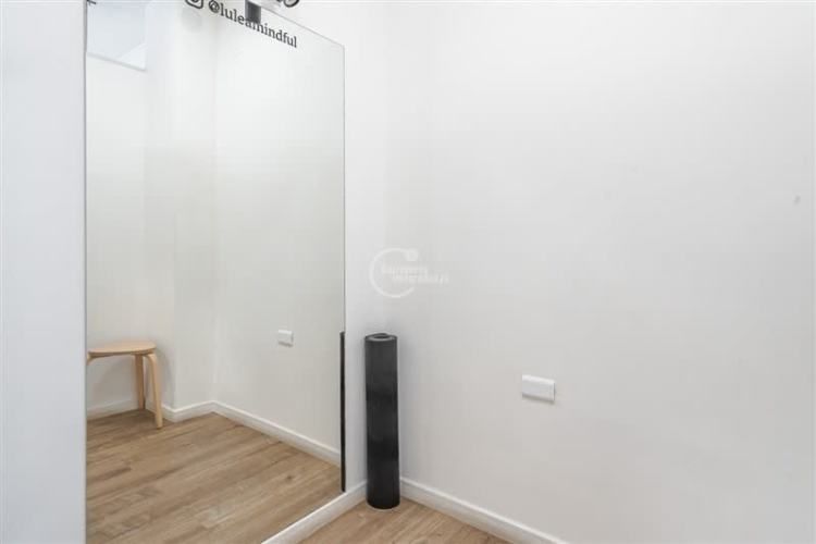 LOCAL COMERCIAL Av Vitacura