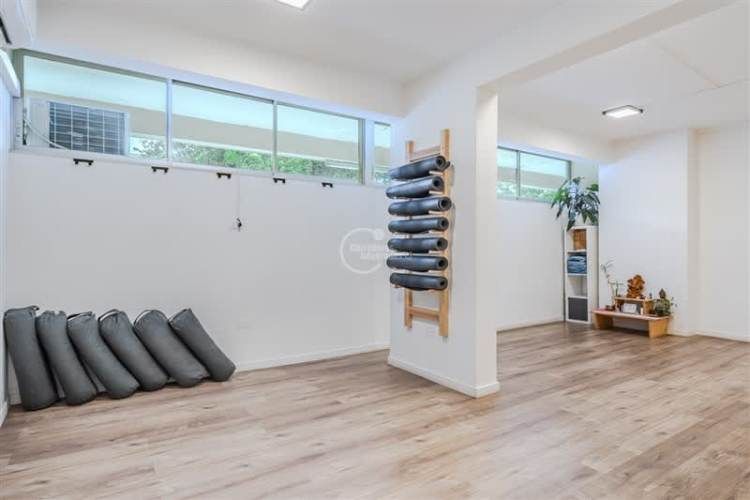 LOCAL COMERCIAL Av Vitacura