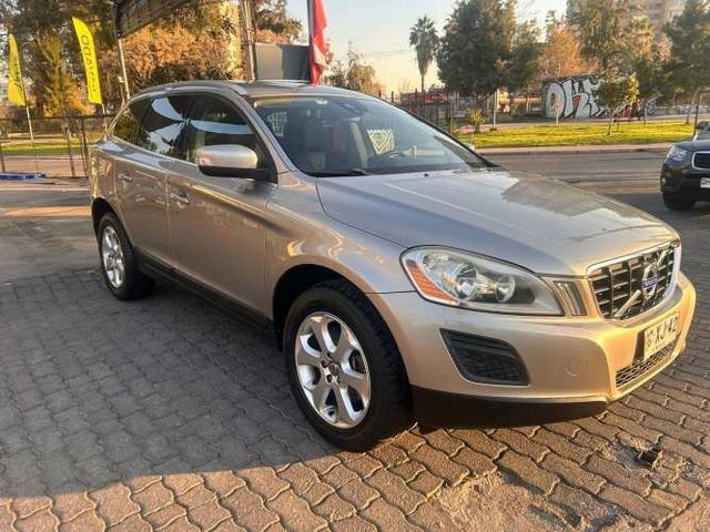 VOLVO XC60 COMFORT AT 2.0  2014