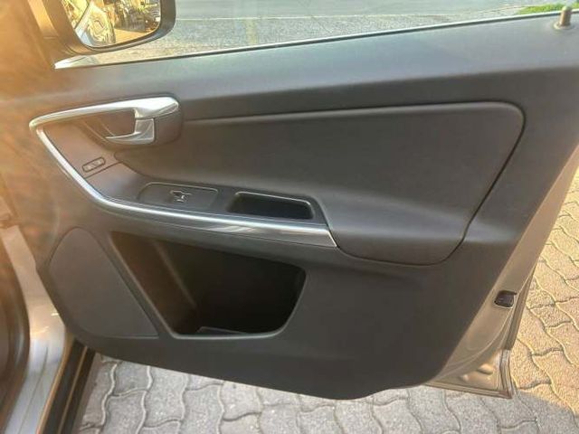 VOLVO XC60 COMFORT AT 2.0  2014