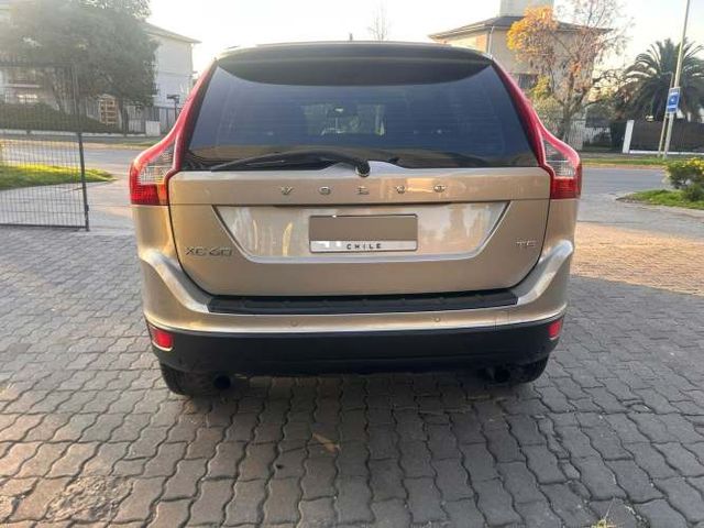 VOLVO XC60 COMFORT AT 2.0  2014