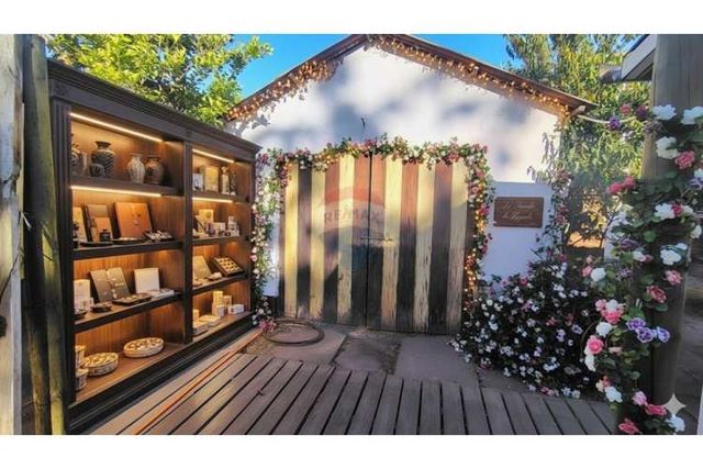 Arrienda espacio comercial dentro de una cafetería