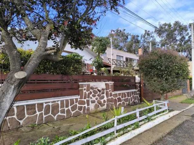 VENTA DE CASA EN EL YECO, ALGARROBO