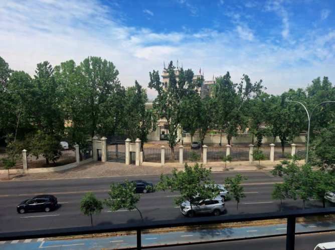 AMPLIO DEPTO FRENTE CLUB HIPICO 2D/1B /TERRAZA/EST