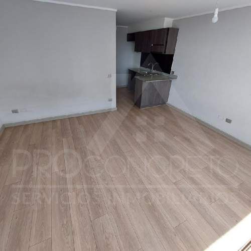 Estudio con terraza en arriendo frente al metro Carlos Valdovinos (L5)