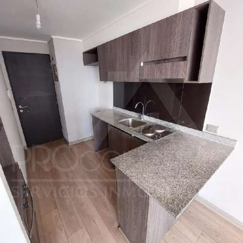 Estudio con terraza en arriendo frente al metro Carlos Valdovinos (L5)