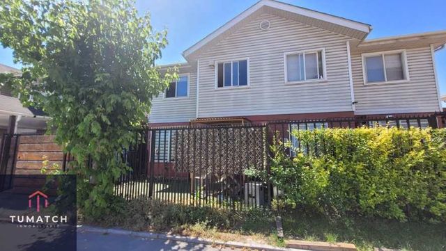 Casa en venta c/ estacionamiento en Ciudad del Sol