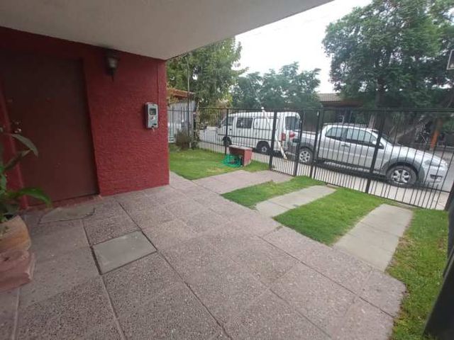 CASA EN ESQUINA, EXCELENTE ESPACIO (129323)