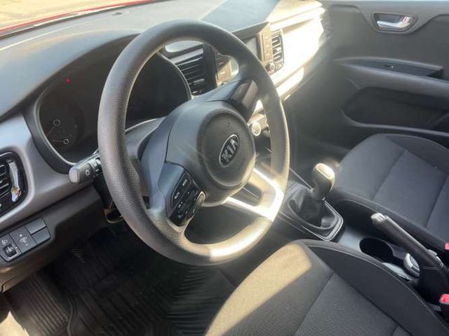 KIA RIO 5 EX 1.4 MT FULL SIN AIRE 53.000 KM.