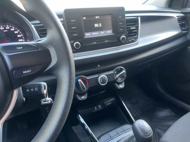 KIA RIO 5 EX 1.4 MT FULL SIN AIRE 53.000 KM.