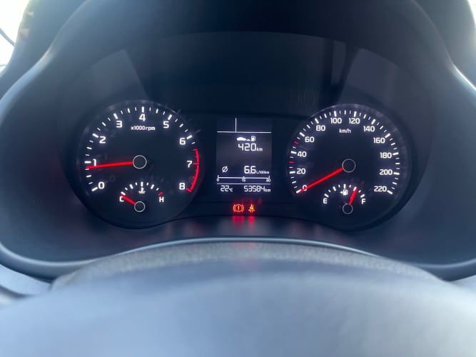 KIA RIO 5 EX 1.4 MT FULL SIN AIRE 53.000 KM.