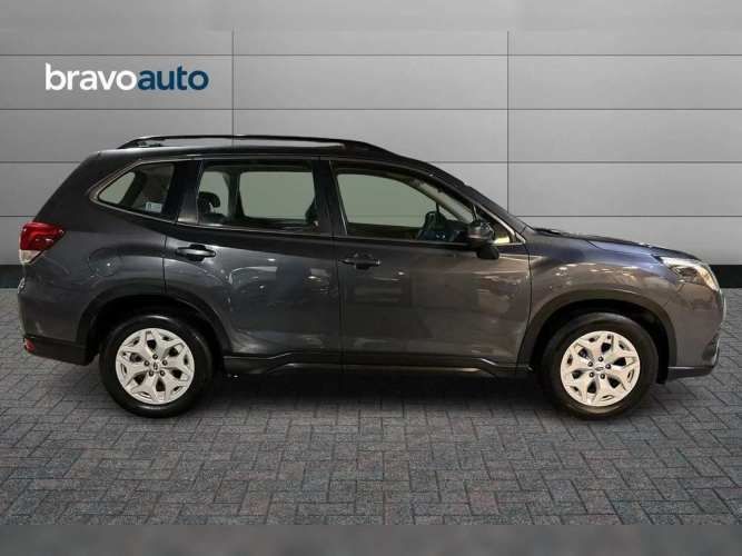 SUBARU FORESTER 2024