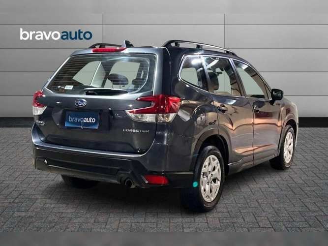 SUBARU FORESTER 2024