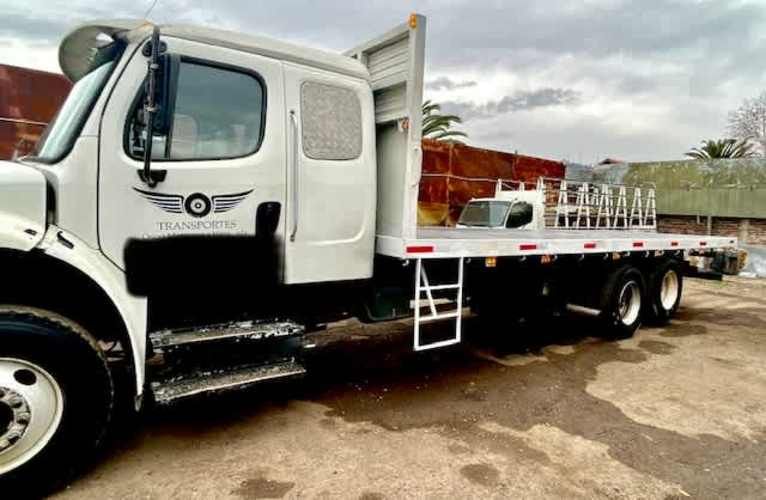 Camión  listo para trabajar.