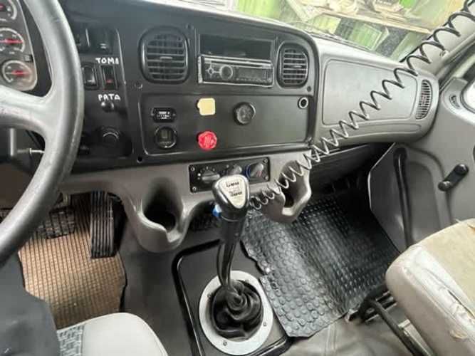 Camión  listo para trabajar.