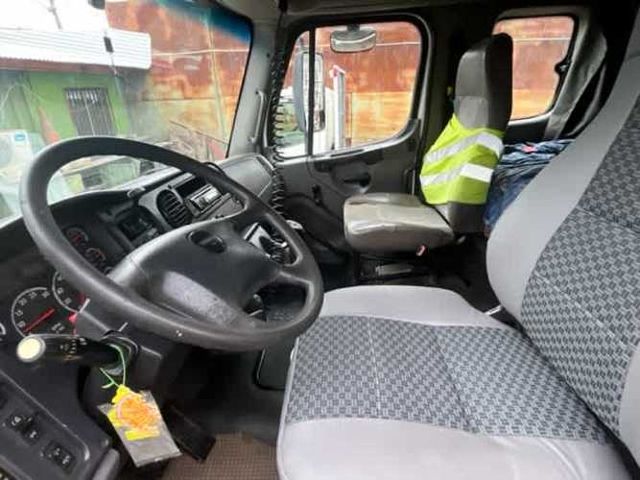 Camión  listo para trabajar.