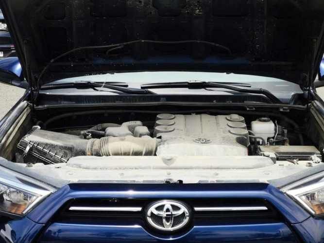 TOYOTA 4RUNNER  2024