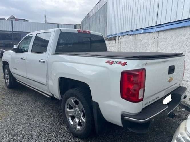 CHEVEROLET SILVERADO DCAB 4X4 5.3 AUT (valor con iva incluido facturable)