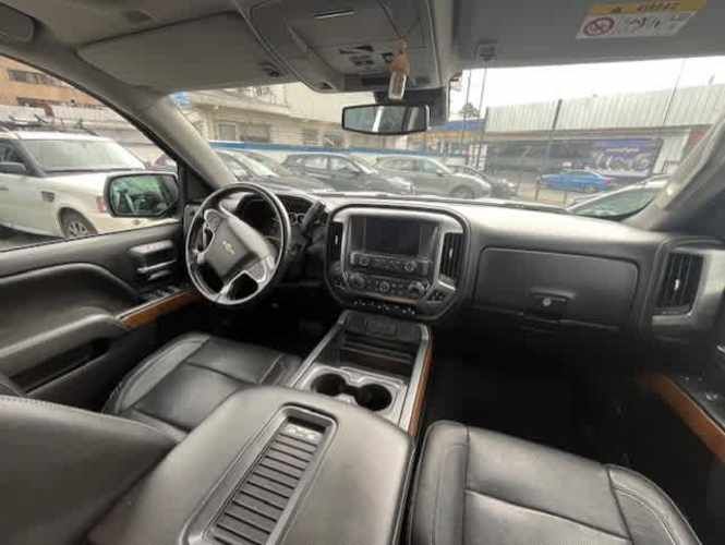 CHEVEROLET SILVERADO DCAB 4X4 5.3 AUT (valor con iva incluido facturable)