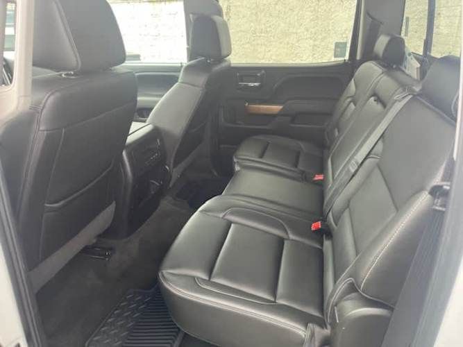 CHEVEROLET SILVERADO DCAB 4X4 5.3 AUT (valor con iva incluido facturable)