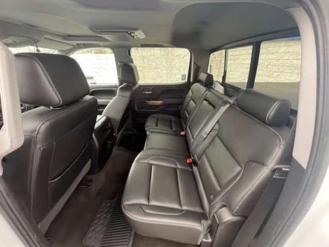 CHEVEROLET SILVERADO DCAB 4X4 5.3 AUT (valor con iva incluido facturable)