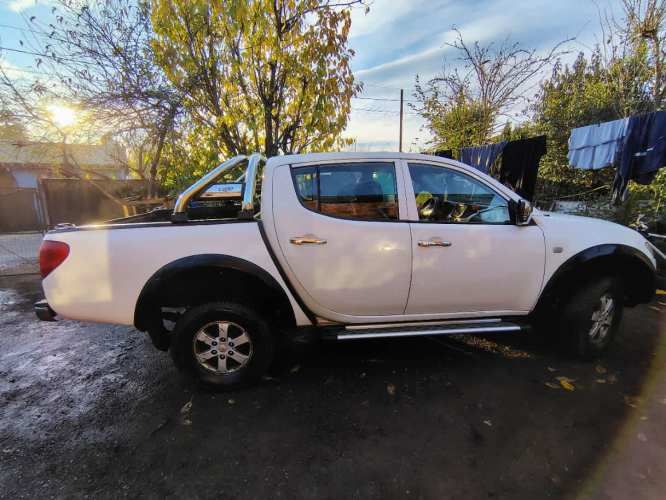 Mitsubishi L200 2015 4x2