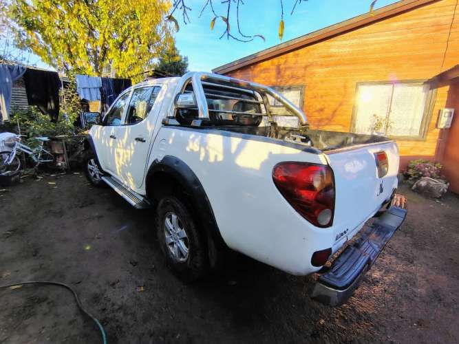 Mitsubishi L200 2015 4x2
