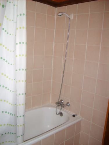 Pucon cabaña piscina tenis