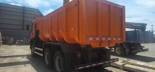 CAMIÓN VOLKSWAGEN TOLVA 12 PARA 14 MTRS.3