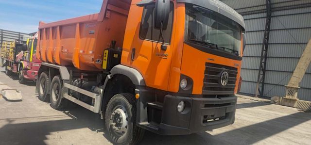 CAMIÓN VOLKSWAGEN TOLVA 12 PARA 14 MTRS.3