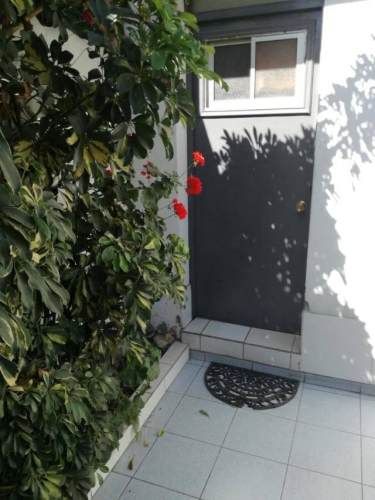 Pieza amoblada Metro Ecuador