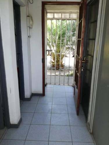 Pieza amoblada Metro Ecuador