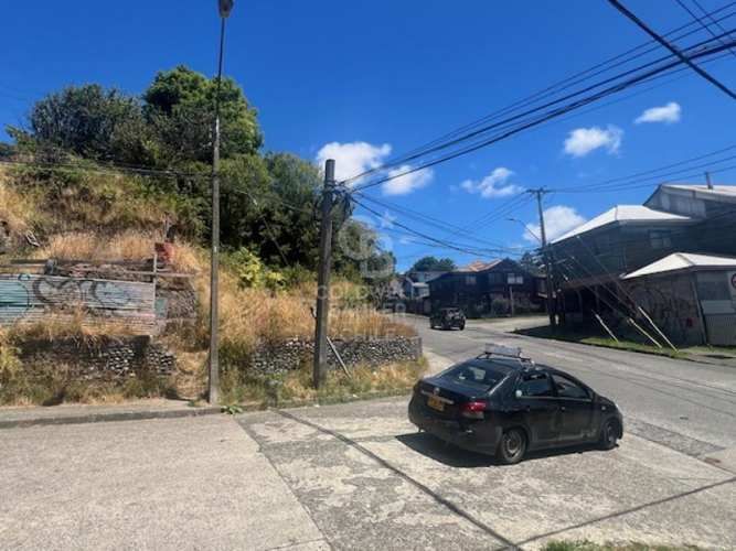 Sitio Comercial en Esquina de Alto flujo Trigal /Crucero .