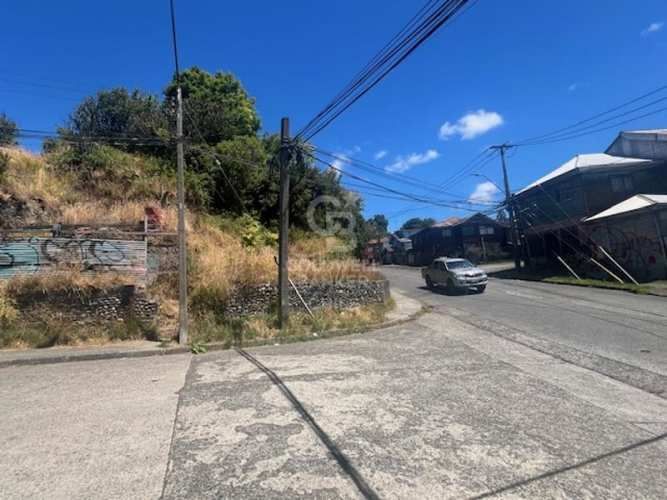 Sitio Comercial en Esquina de Alto flujo Trigal /Crucero .