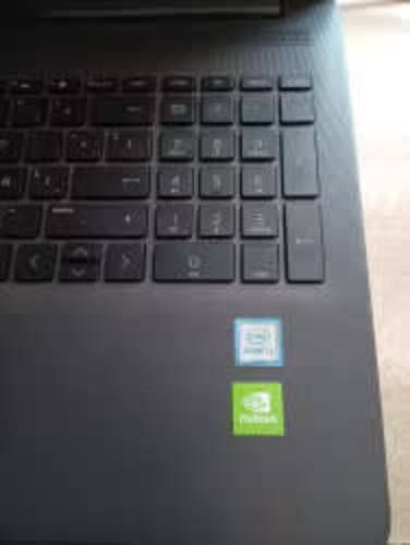 Notebook HP Intel i3-8130U