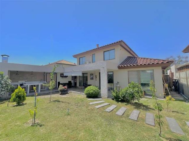 CASA Condominio las calandrias