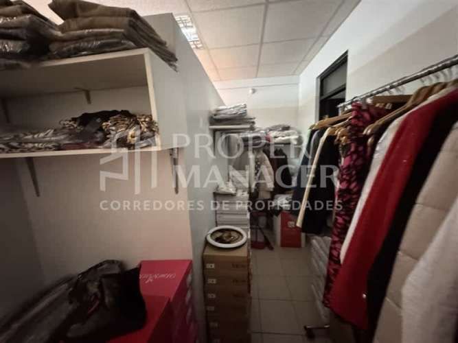 OFICINA Local 50 m² con Baño – Frente Colegio Padre Hurtado, Quilamapu