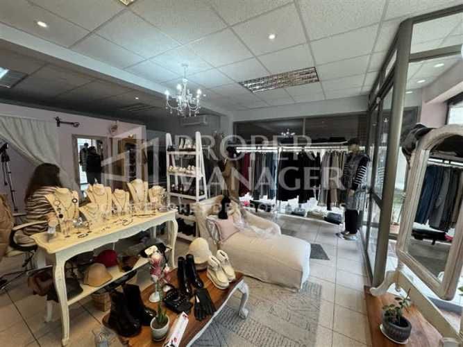 OFICINA Local 50 m² con Baño – Frente Colegio Padre Hurtado, Quilamapu