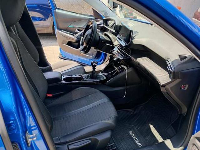 PEUGEOT 2008 PURETECH 