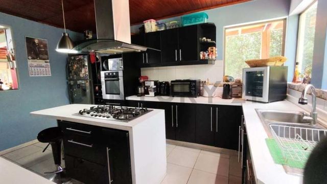 Se vende casa en condominio de Paine