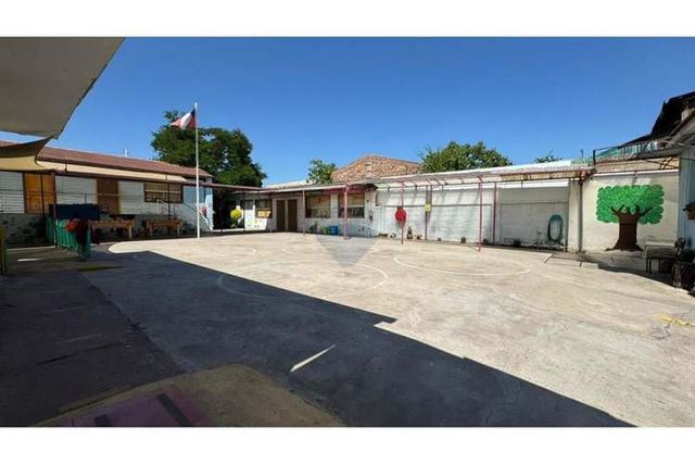 Inversión única: colegio en san miguel, santiago