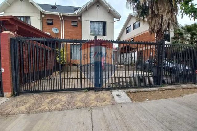 &quot;vive en la florida jardín alto casa de 6d y 4b&quot;