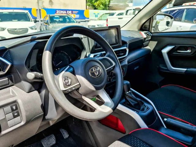 TOYOTA RAIZE 2025