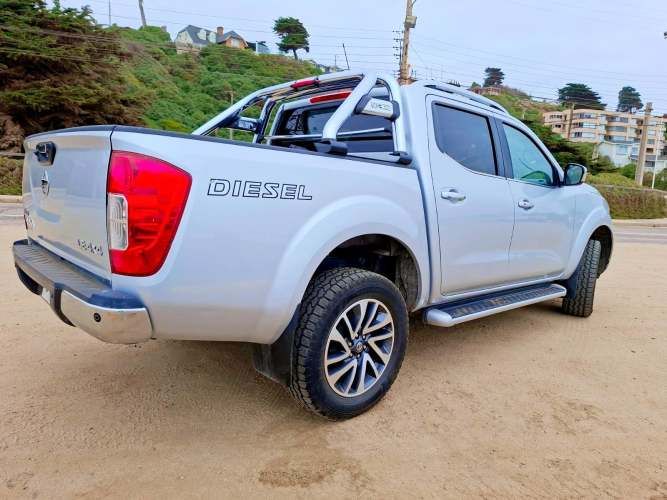 NISSAN NAVARA TOPE DE LINEA AUTOMATICA, 4X4, DIÉSEL